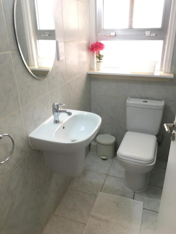 Larnaca Beach Apartment 1A מראה חיצוני תמונה