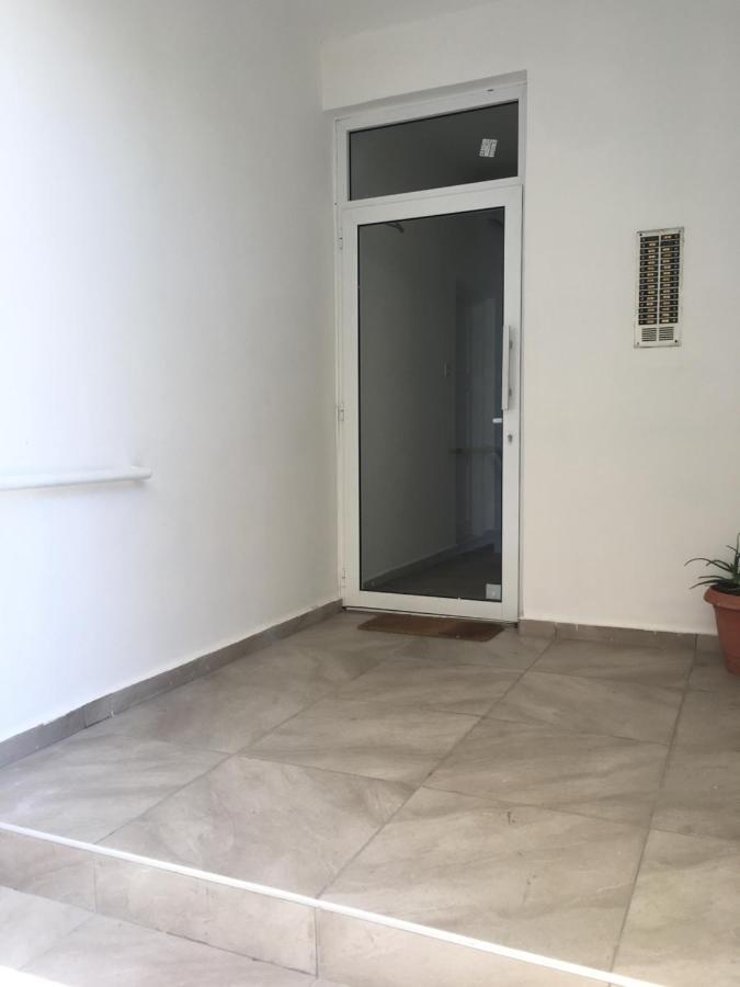 Larnaca Beach Apartment 1A מראה חיצוני תמונה